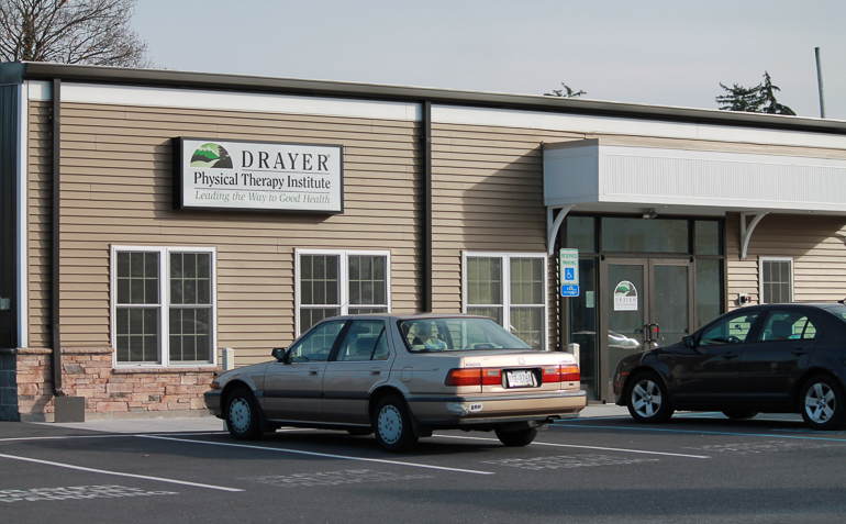 Dillsburg PA Drayer Physical Therapy Clinic Exterior