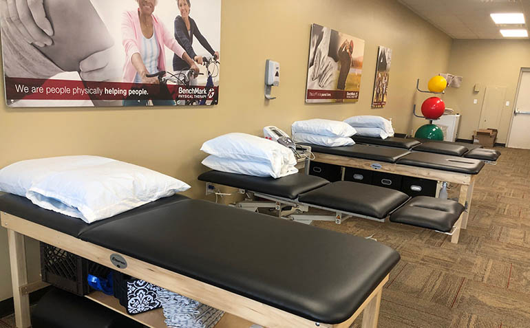 BenchMark Physical Therapy in Mobile, AL (Midtown) Treatment Tables