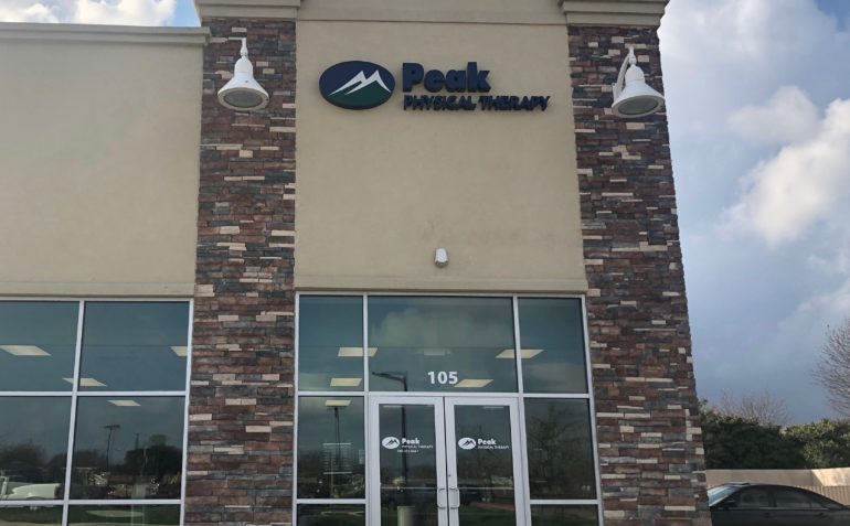 Peak Physical Therapy in Denton, TX Exterior