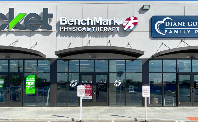 BenchMark+Physical+Therapy+Owensboro+East+exterior-01